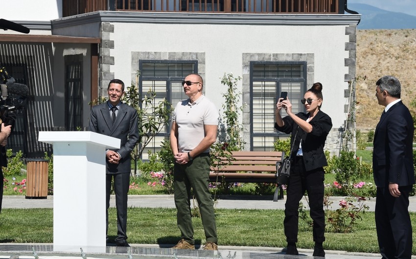 Prezident və birinci xanım Zəngilanda “Ağıllı kənd”in açılışını ediblər 