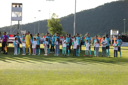 Qarabağ və Zirə meydana şəhid övladları ilə çıxıblar