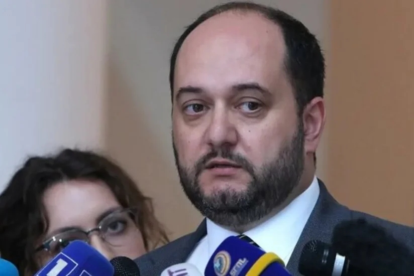 Пашинян уволил главу аппарата премьера