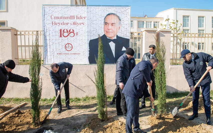 “Baku Steel Company” QSC-nin dəstəyi ilə Ümummilli Lider Heydər Əliyevin 100 illik yubileyinə həsr olunmuş silsilə ağacəkmə aksiyaları keçirilib