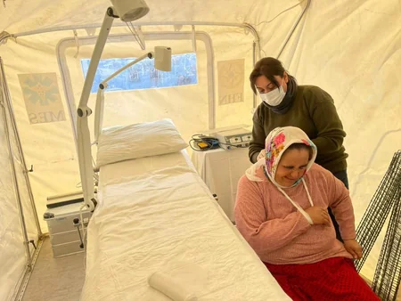 Medical services provided to 729 Turkish quake victims in Azerbaijani mobile hospitals