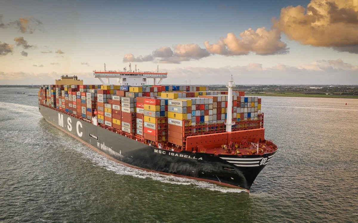 UAE agrees to curb key re-exports to Russia