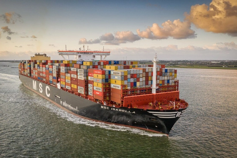 UAE agrees to curb key re-exports to Russia