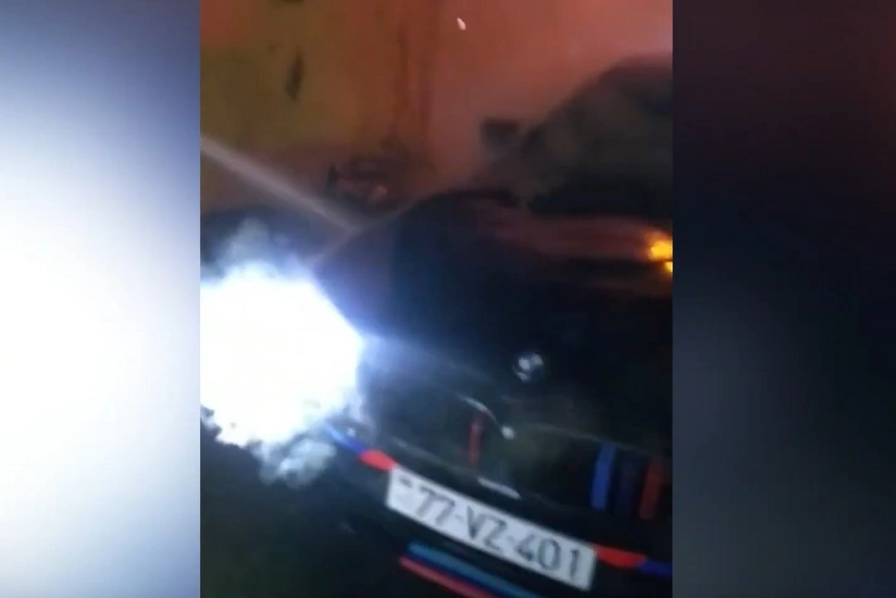 Bakıda BMW yanıb