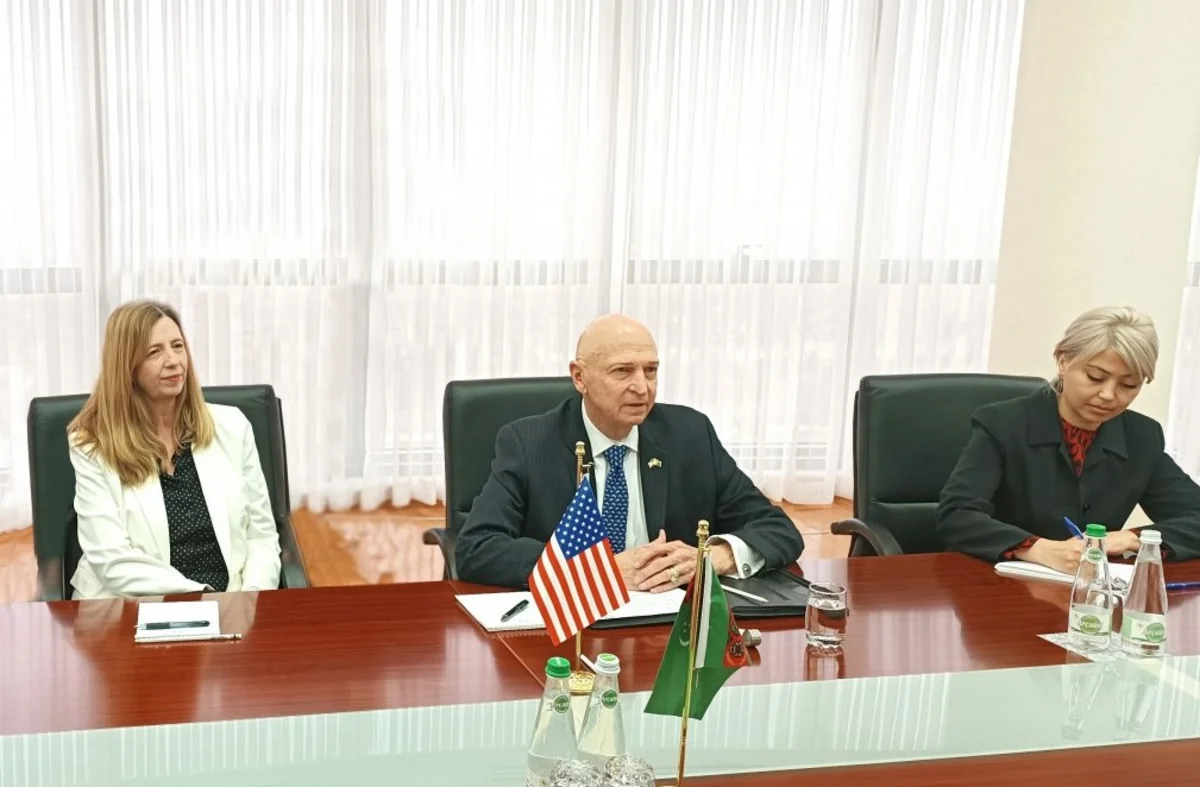 В МИД Туркменистана прошла встреча с послом США