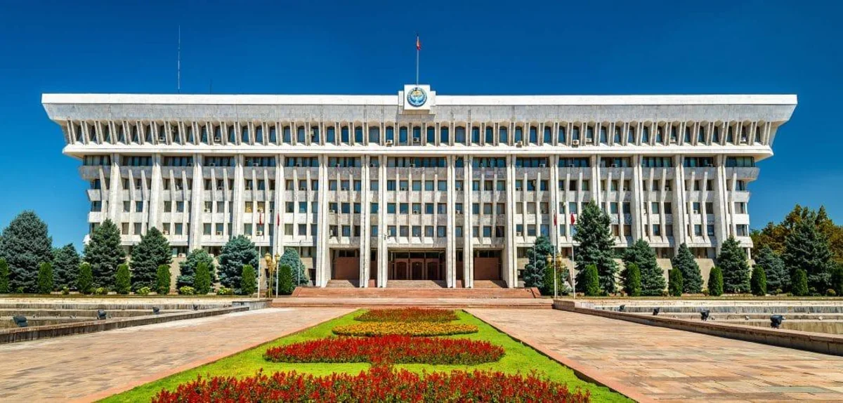 Шесть политических партий войдут в парламент Кыргызстана