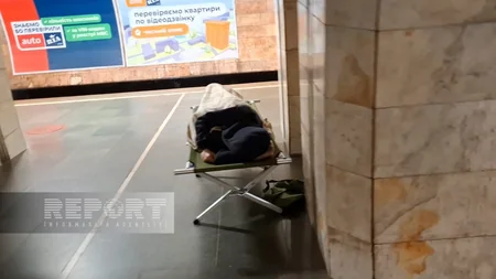 Kyiv suffers massive air attack, people spend night in metro