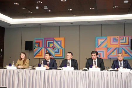 Biznes subyektlərinə mübahisələrin həlli ilə bağlı son yeniliklər təqdim olunub