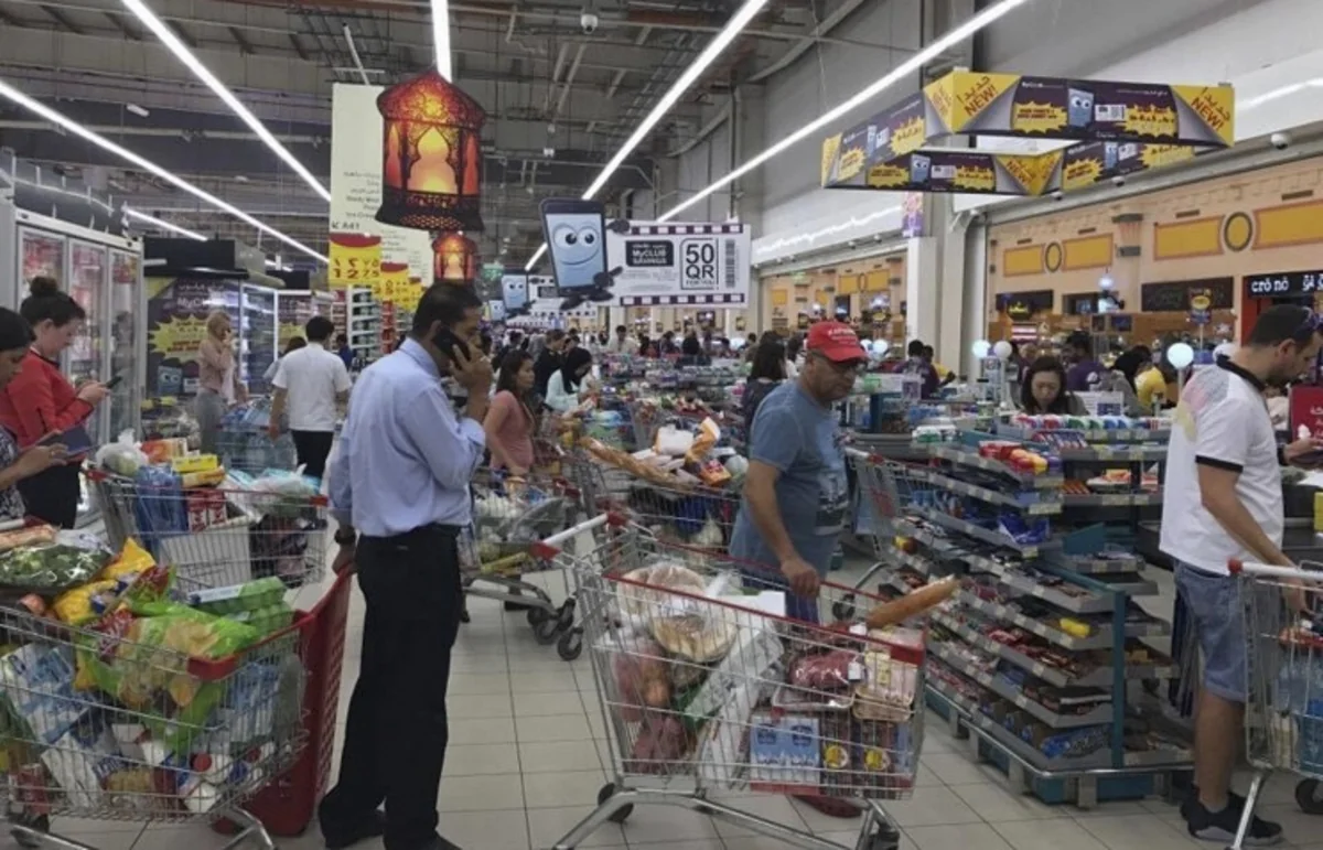 Qətər qida məhsulları ilə təmin olunması üçün Türkiyə və İranla danışıqlar aparır