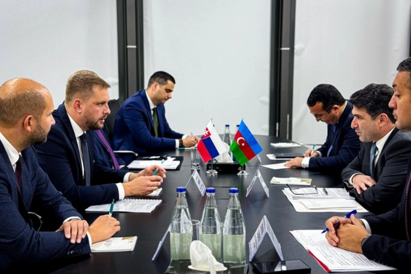 Slovakiya və Azərbaycan arasında enerji sahəsində əməkdaşlıq məsələləri müzakirə edilib