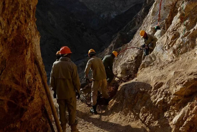Afghanistan: At least 30 people killed in mile collapse
