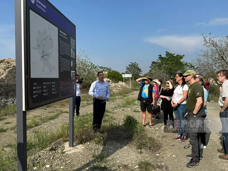 Foreign travelers visit Aghdam