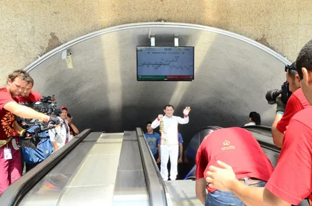 Bakı 2015in məşəli Funikulyordan Şəhidlər xiyabanına istiqamətlənib