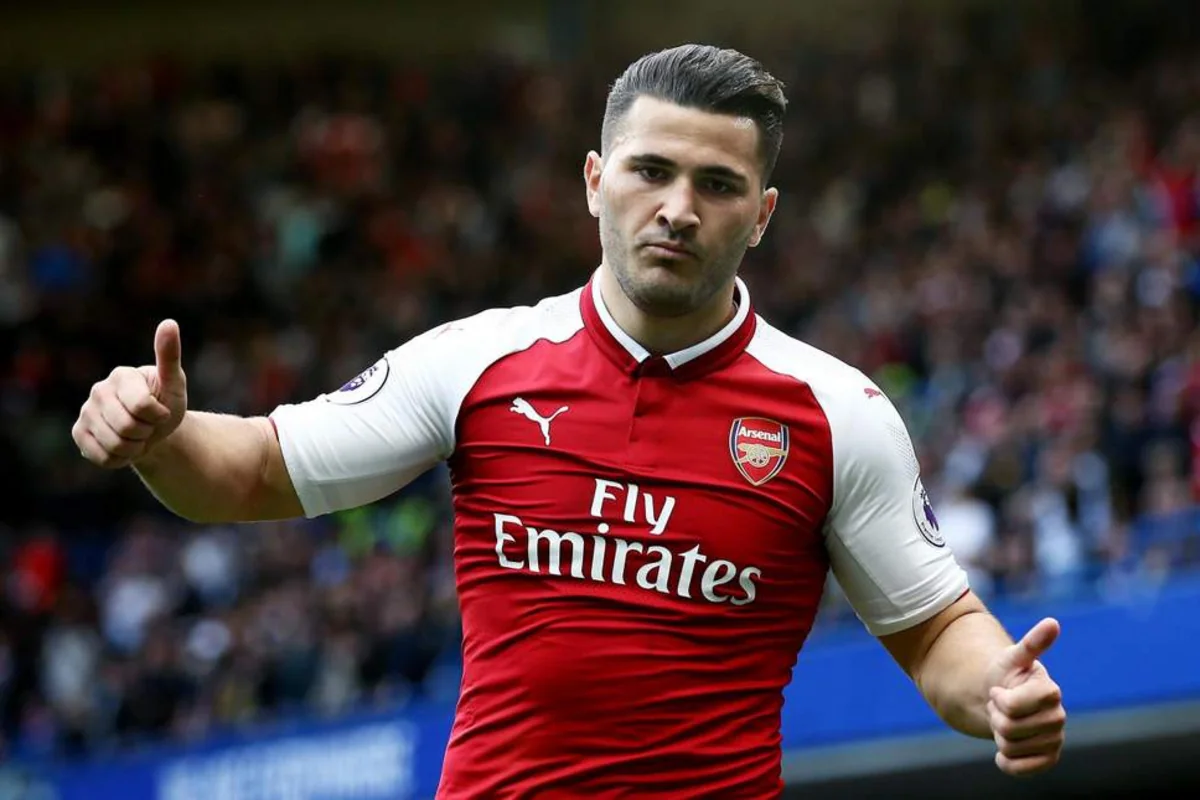 Qarabağın rəqibi Arsenalın müdafiəçisi ilə anlaşıb