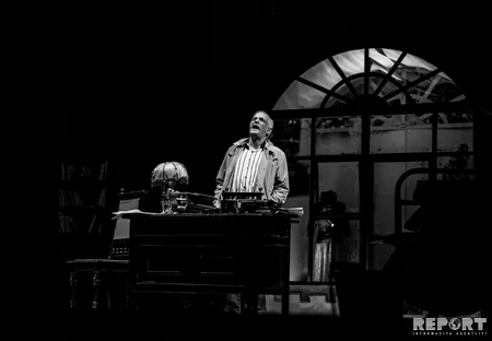 Fuad Poladovun “Azdrama”da sonuncu çıxışı - XATİRƏ FOTOREPORTAJI