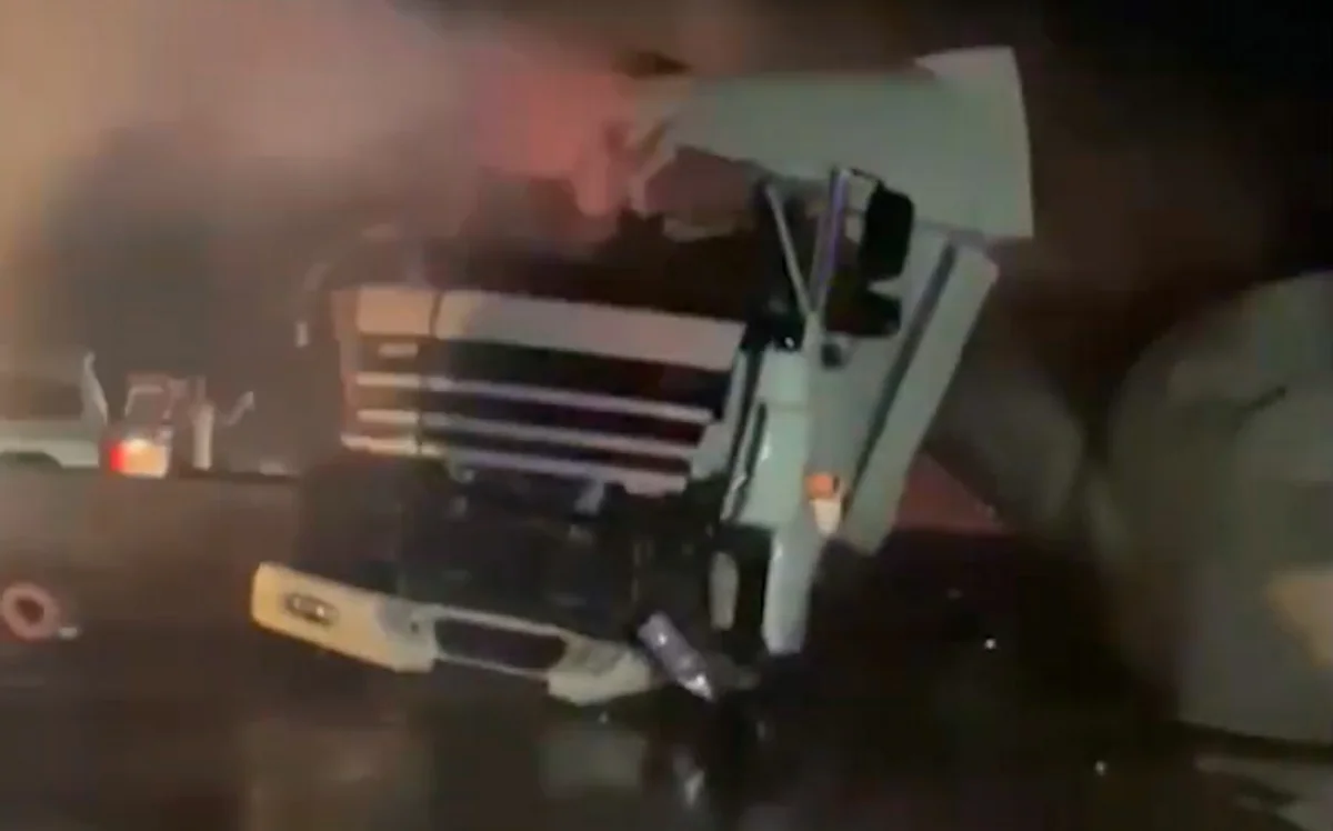 Tovuzda betonqarışdıran avtomobillə sərnişin avtobusu toqquşub