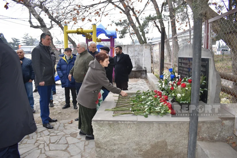 Tbilisidə 20 Yanvar şəhidlərinin xatirəsinə ucaldılan abidə ziyarət olunub