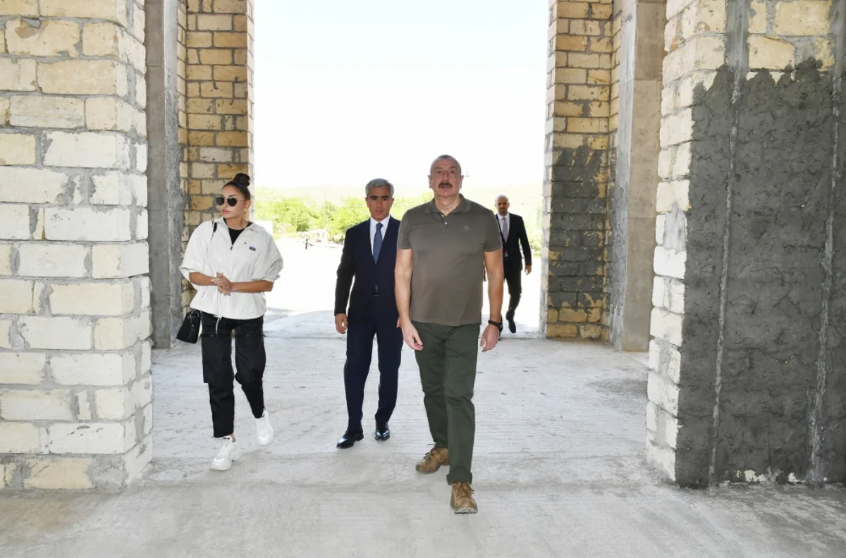 Ilham Aliyev, Mehriban Aliyeva view construction of Zangilan mosque