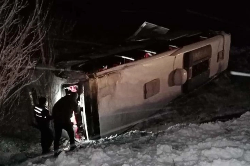21 hurt in passenger bus crash in Turkey