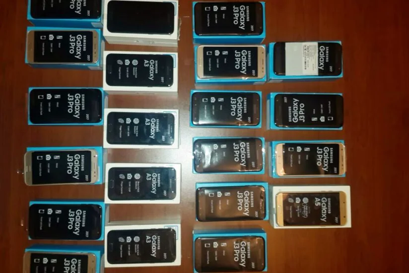 Azərbaycan gömrükçüləri 21 ədəd mobil telefon aşkar edib