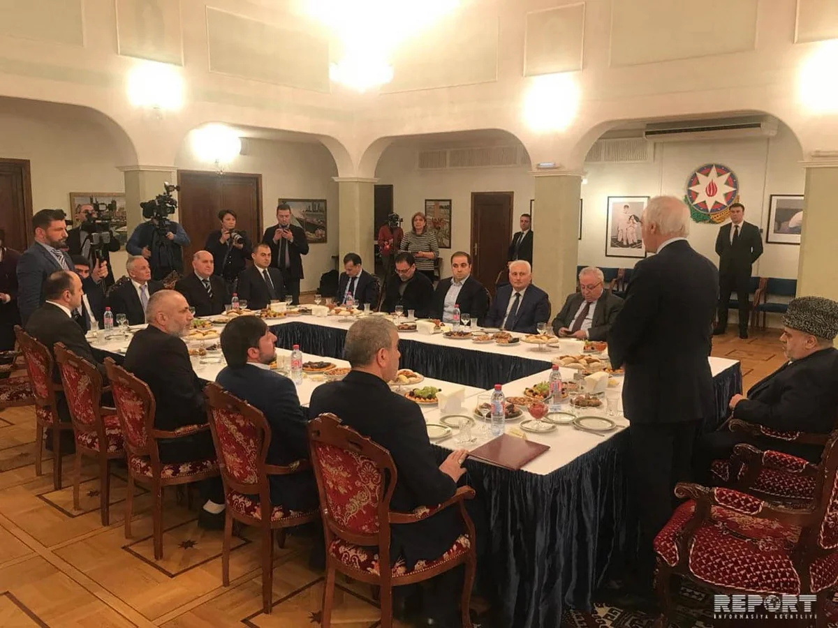 Allahşükür Paşazadə Rusiya azərbaycanlıları ilə görüşüb - VİDEO - YENİLƏNİB