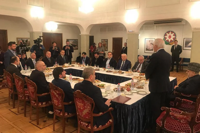 Allahşükür Paşazadə Rusiya azərbaycanlıları ilə görüşüb - VİDEO - YENİLƏNİB