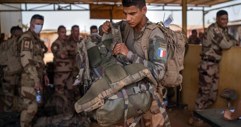 France completes withdrawal of military contingent from Senegal
