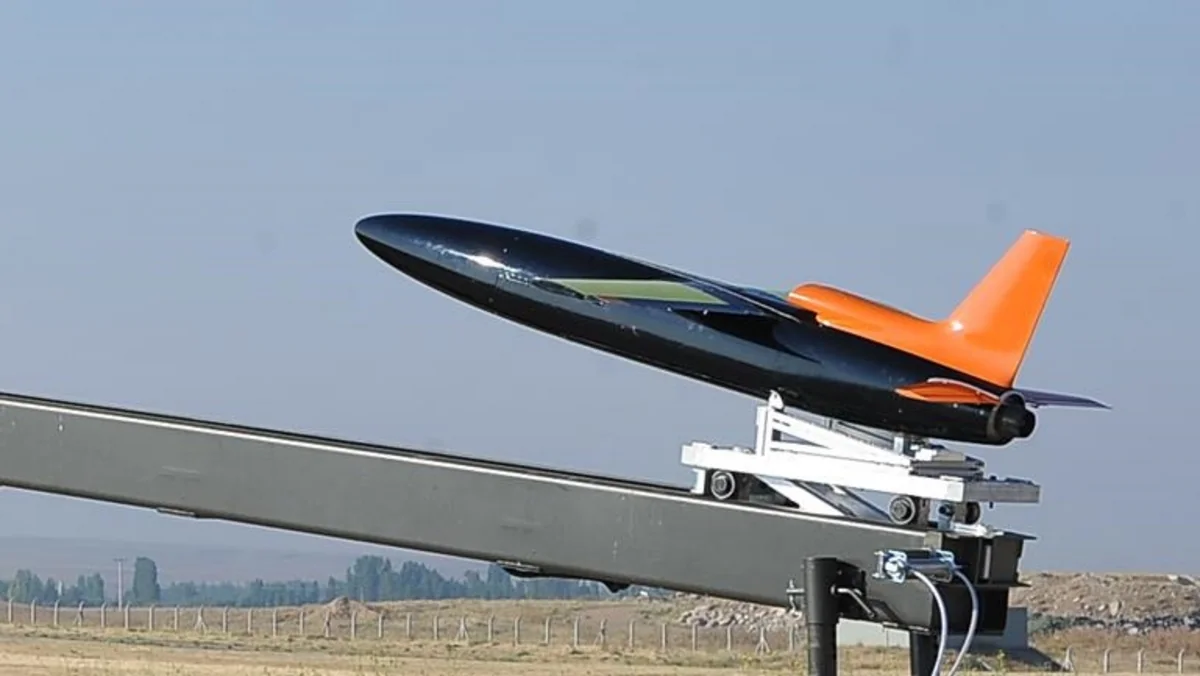 В Турции с успехом испытали дрон ŞİMŞEK