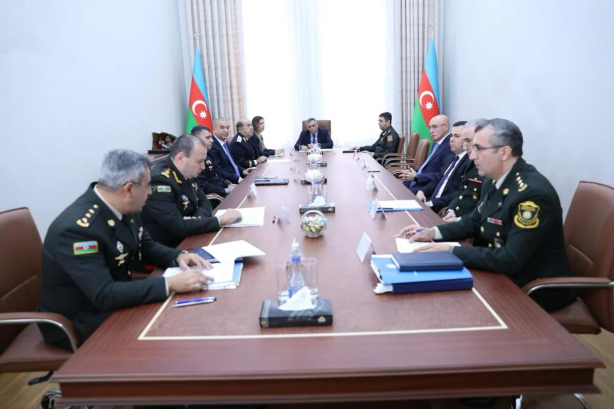 Mərkəzi Çağırış Komissiyasının iclası keçirilib, çağırışçıların bölgüsündə şəffaflığın təmin edilməsi müzakirə olunub