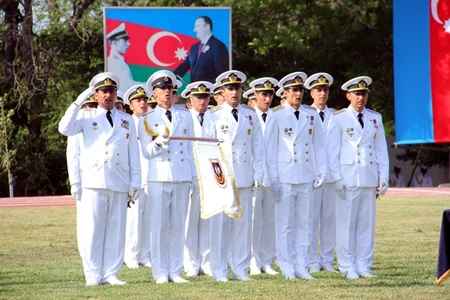 Xüsusi təyinatlı hərbi təhsil müəssisələrinin 2015-ci il buraxılışına həsr olunan təntənəli mərasim keçirilib - FOTO