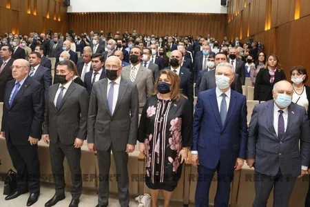 YAP-da akademik Zərifə Əliyevanın anadan olmasının 99-cu ildönümü ilə bağlı konfrans keçirilib