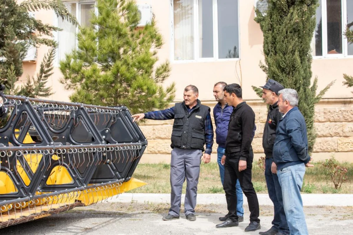 “Aqroservis” taxıl biçini ilə bağlı mexanizatorların təlimatlandırılmasına başlayıb