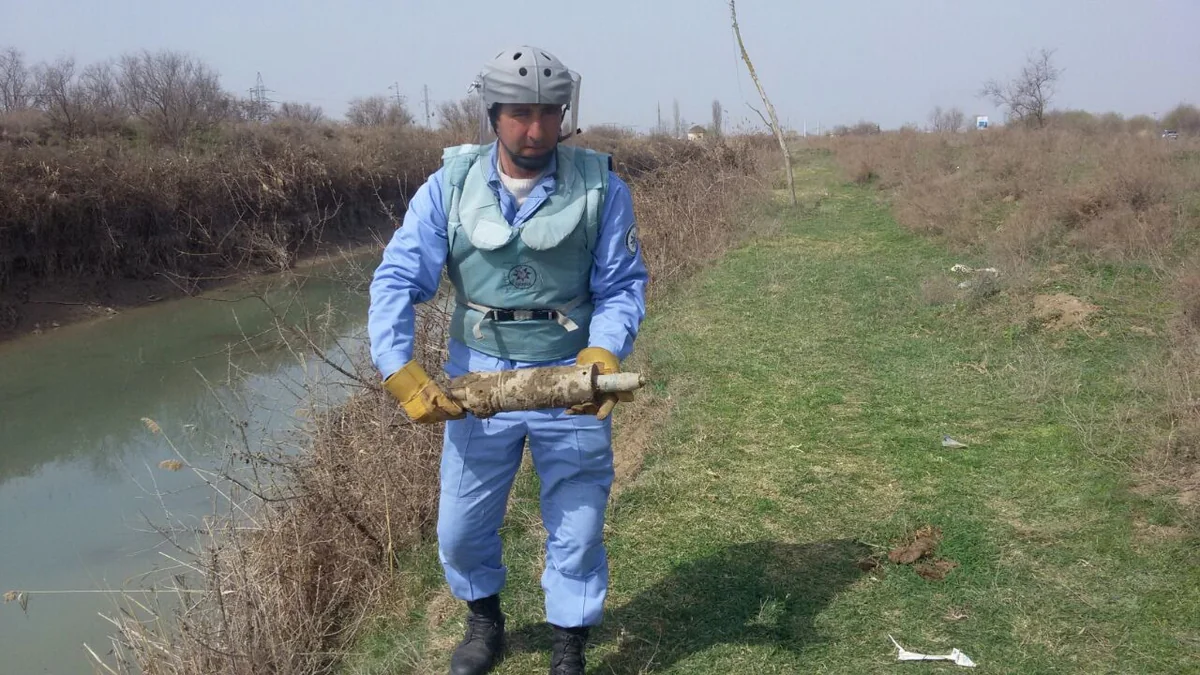 Ağcabədidə yivsiz top mərmisi aşkarlanıb