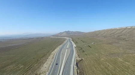 Bakı-Şamaxı-Yevlax avtomobil yolunun bir hissəsi yenidən qurulub - VİDEO