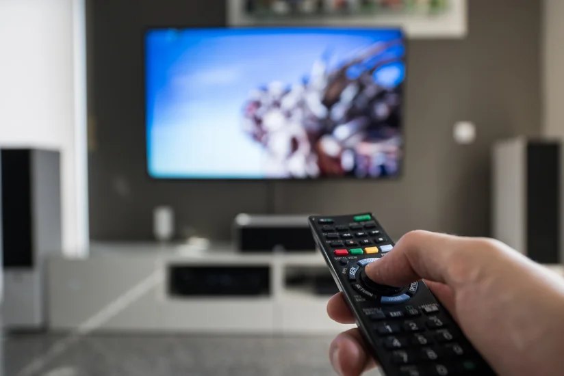 Prezidentliyə namizədlərə ödənişsiz efir vaxtı və dərc üçün yerin ayrılacağı KİV-lər açıqlanıb - SİYAHI