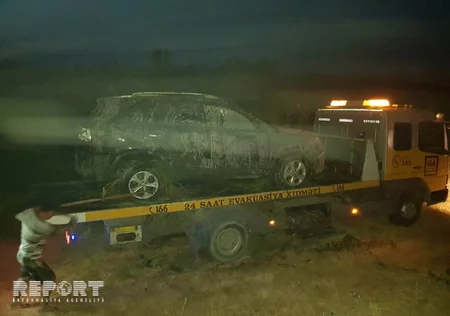 Ucarda minik avtomobili aşıb, xəsarət alanlar var - FOTO