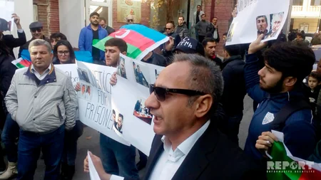 Azerbaijani activists protest in front of Armenian embassy in Tbilisi