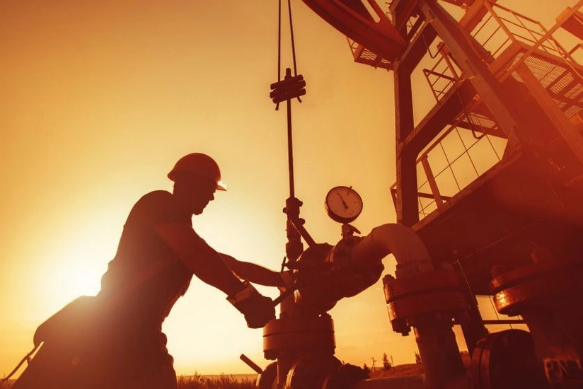 Oman to cut oil output again