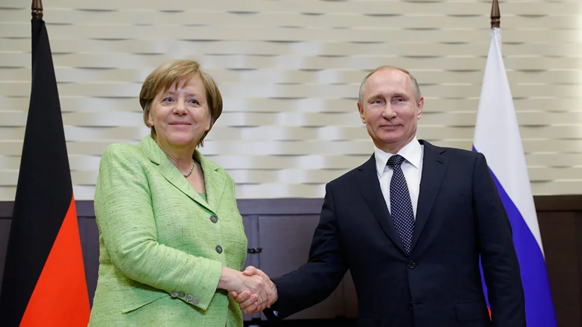 Putin və Merkel ABŞ-ın İranın nüvə sazişindən çıxmasını müzakirə ediblər