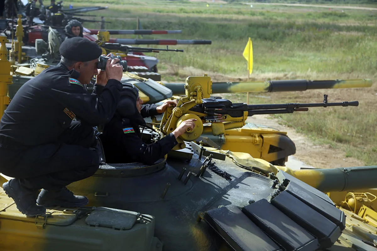 MN: Tankçılarımız “Tank biatlonu” müsabiqəsinə hazırlıqlarını davam etdirir
