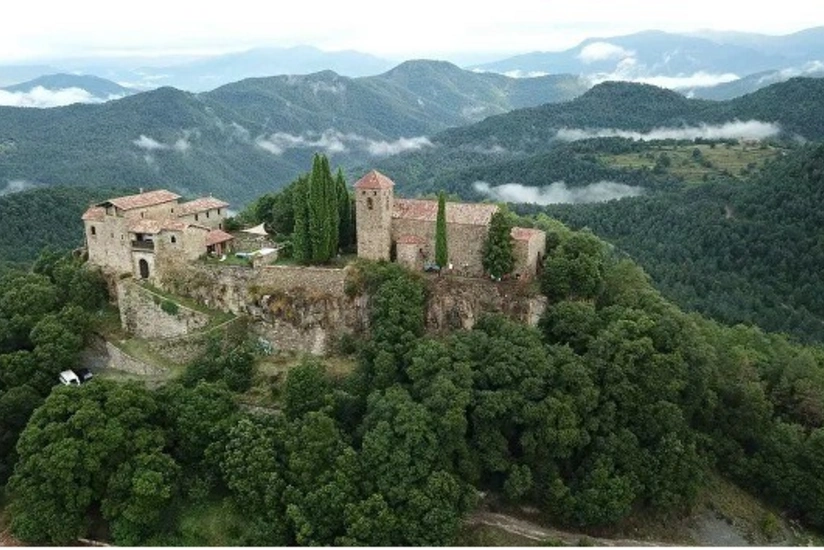 İspaniyada X əsrə aid qəsr icarəyə verilib - FOTO