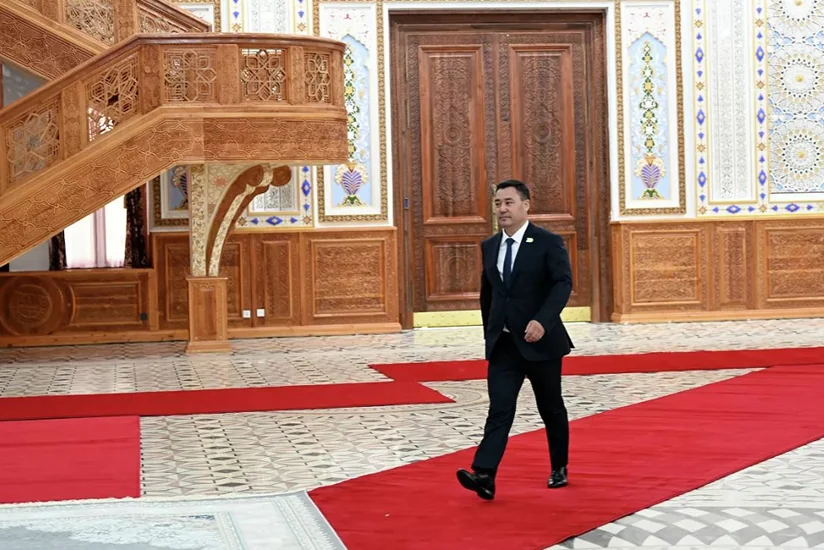 Президент Кыргызстана прибыл с официальным визитом в Азербайджан