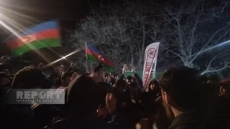 Акция протеста на дороге Ханкенди-Лачын продолжается