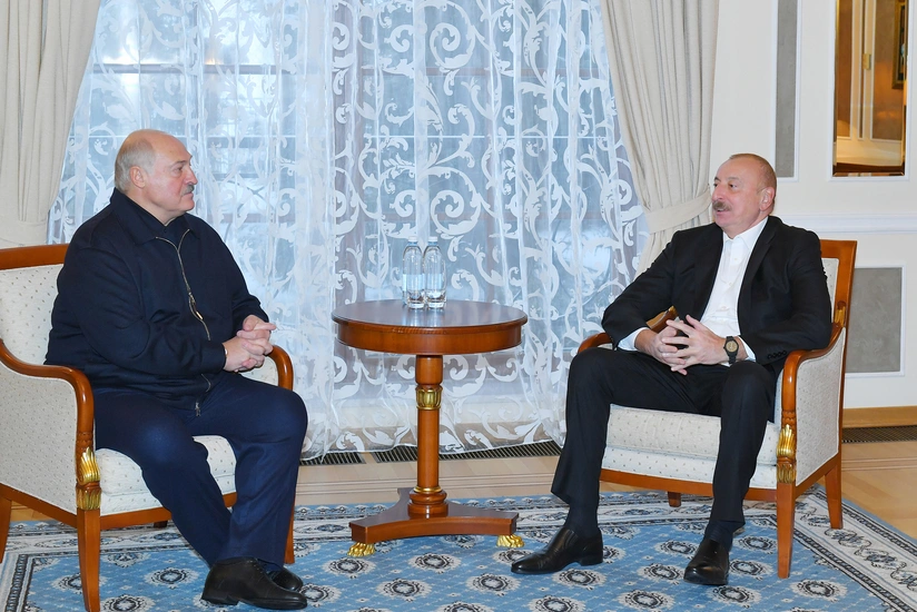 Ilham Aliyev meets with President of Belarus in Saint Petersburg