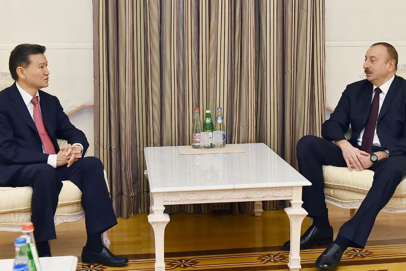 Kirsan İlyumjinov Prezident İlham Əliyevi təbrik edib