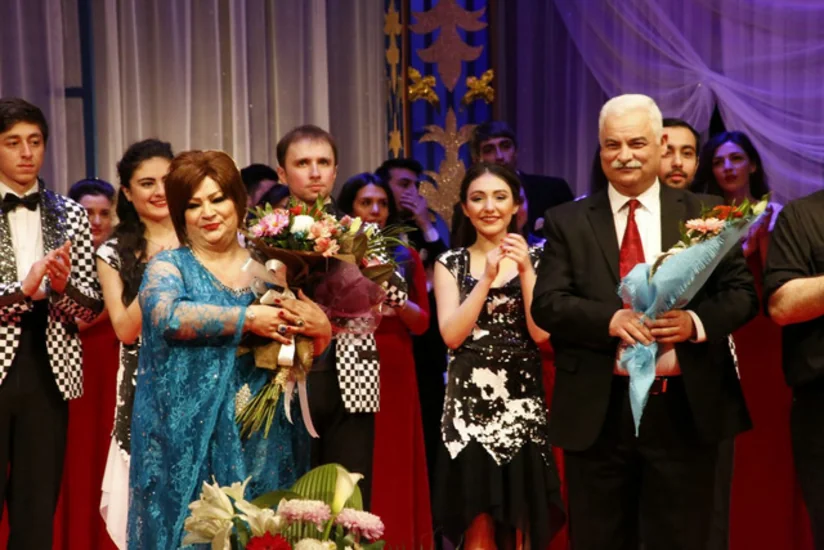 Musiqili Teatrda Toya bir gün qalmış” komediyasının nümayişi keçirilib