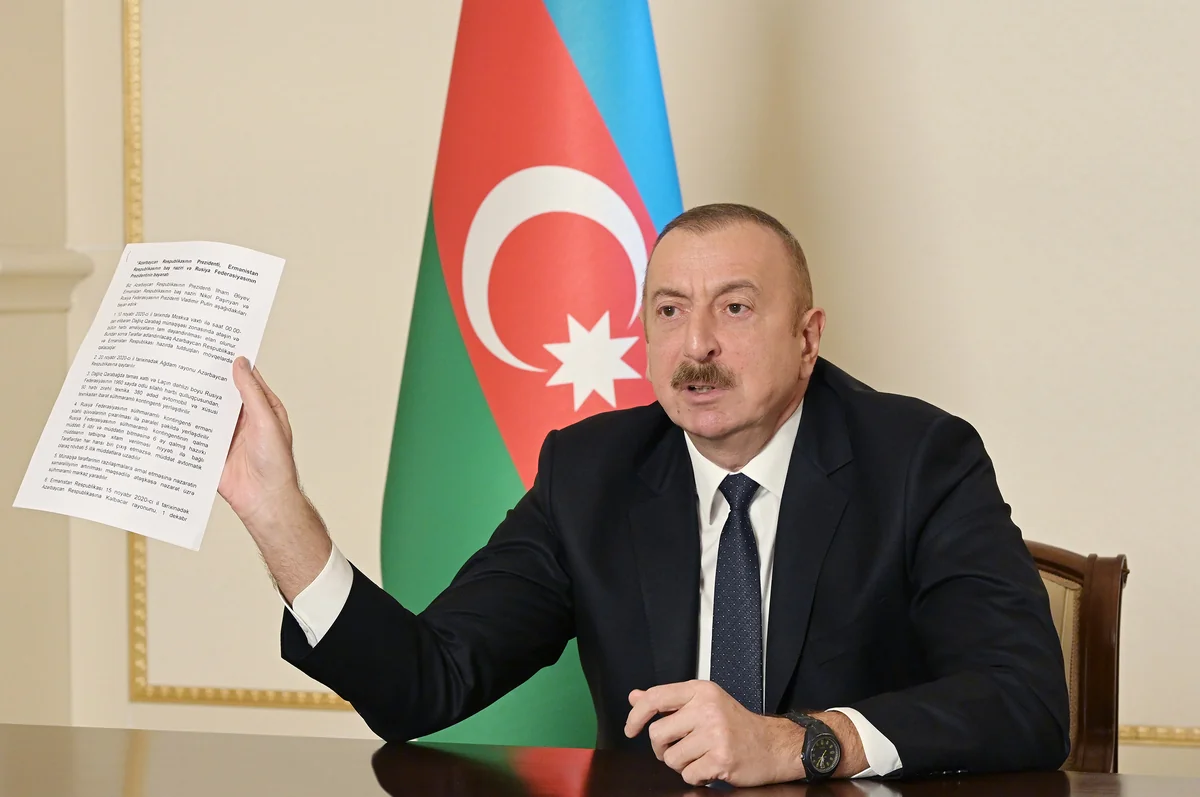 Üçtərəfli birgə bəyanat Ermənistanın tam məğlubiyyətidir