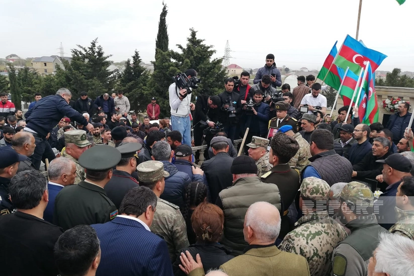 Ötən gün erməni təxribatı nəticəsində şəhid olan Vidadi Zalov dəfn olunub - VİDEO - YENİLƏNİB-2