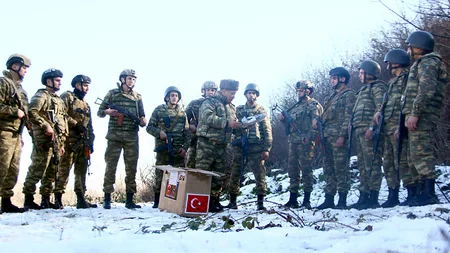 Türkiyə məktəbliləri Azərbaycan əsgərinə məktublar yazıblar