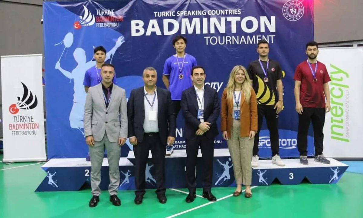 Azərbaycan badmintonçuları Türkiyədə 9 medal qazanıblar
